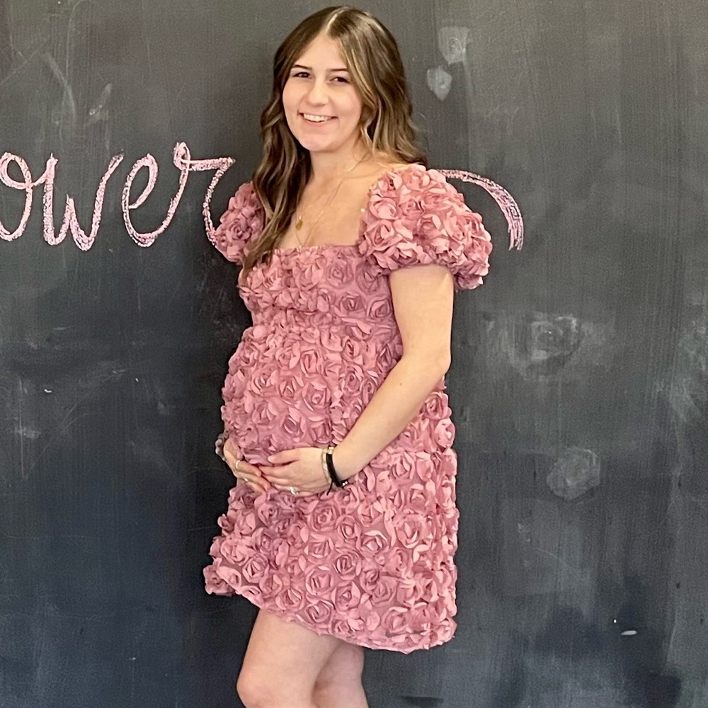 Pink 3-D floral, puff sleeve dress